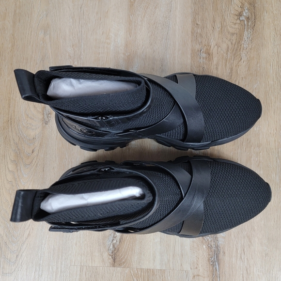 🆕️MICHAEL Michael Kors Nick Strap Bootie Sneaker - Picture 7 of 7